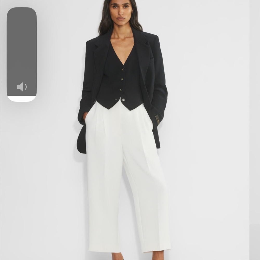 The Effortless Pant™ Cropped